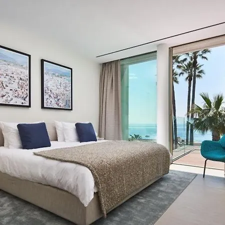 Read Host Profile Before Request - Luxury Sea View