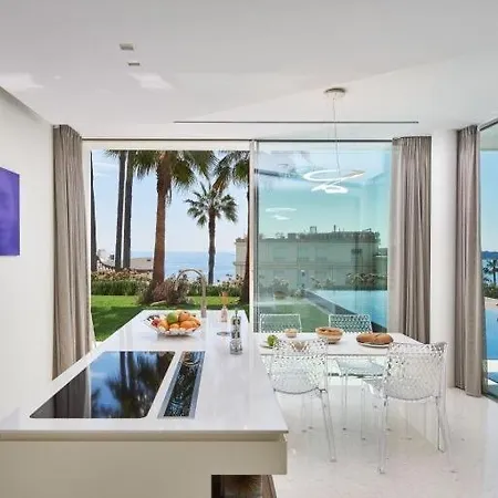 Read Host Profile Before Request - Luxury Sea View Appartement Cannes