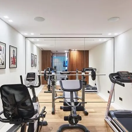 Read Host Profile Before Request - Luxury Sea View